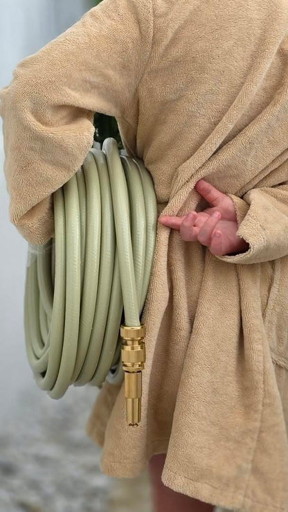 Pistachio Hose & Hanger