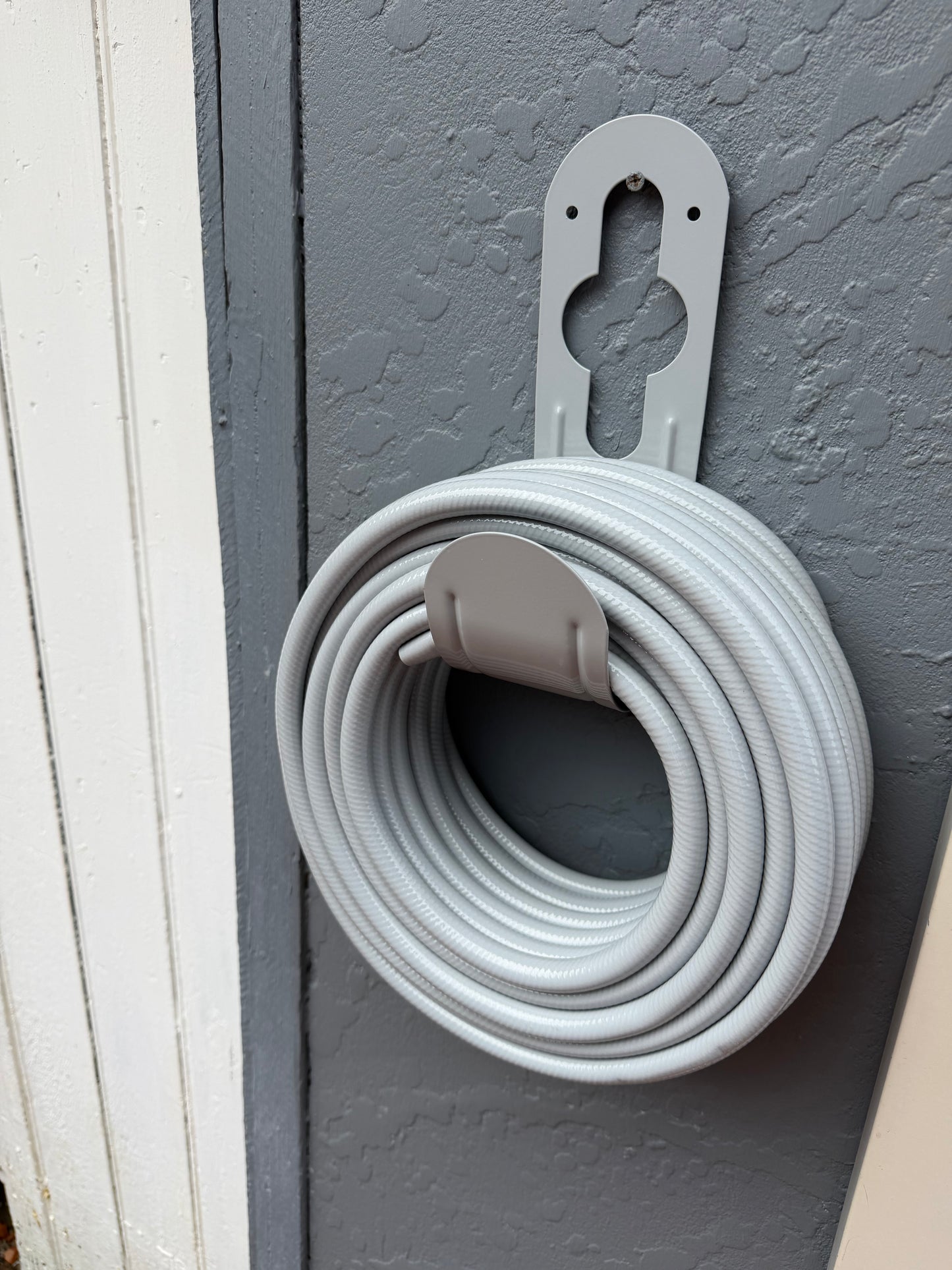 Grey Gum Hose & Hanger