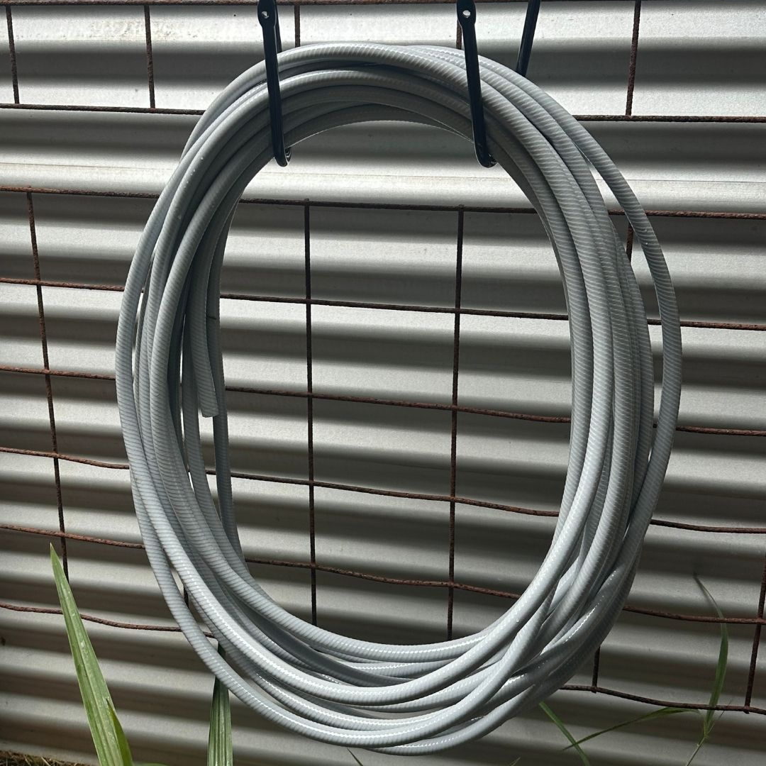 Grey Gum Hose & Hanger