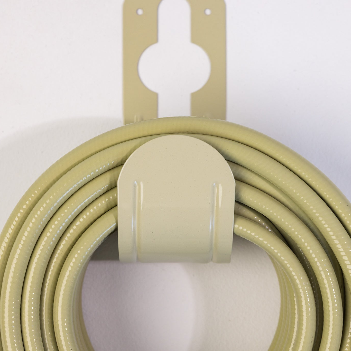 Pistachio Hose & Hanger
